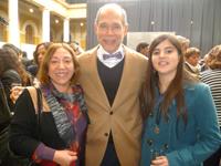 Dr. Juan Cortés, junto a la Dra. Ana Luisa Silva y a la Dra. Scarlett Mac Ginty