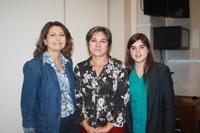 Dra. Elizabeth López; Dra. Irene Morales, Directora de la Escuela de Graduados; Dra. Scarlett Mac-Ginty, de la Vicerrectoría de Asuntos Estudiantiles